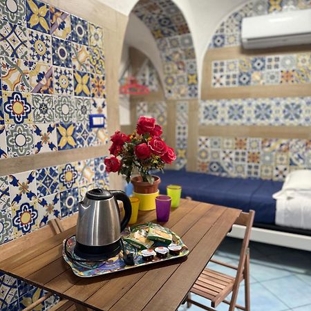 San Nicola Suite & Mini Apartment Sorrento Luaran gambar