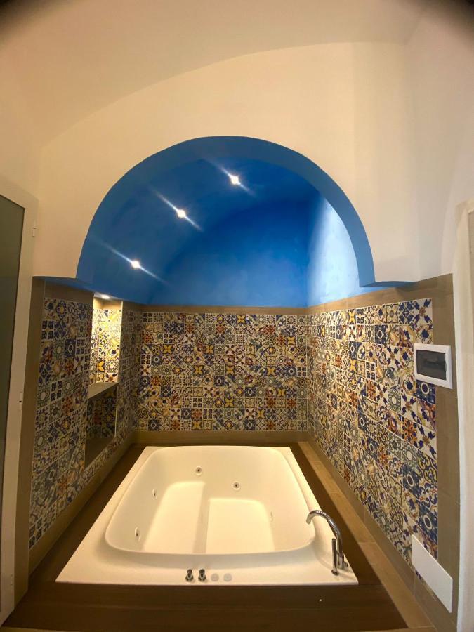 San Nicola Suite & Mini Apartment Sorrento Luaran gambar