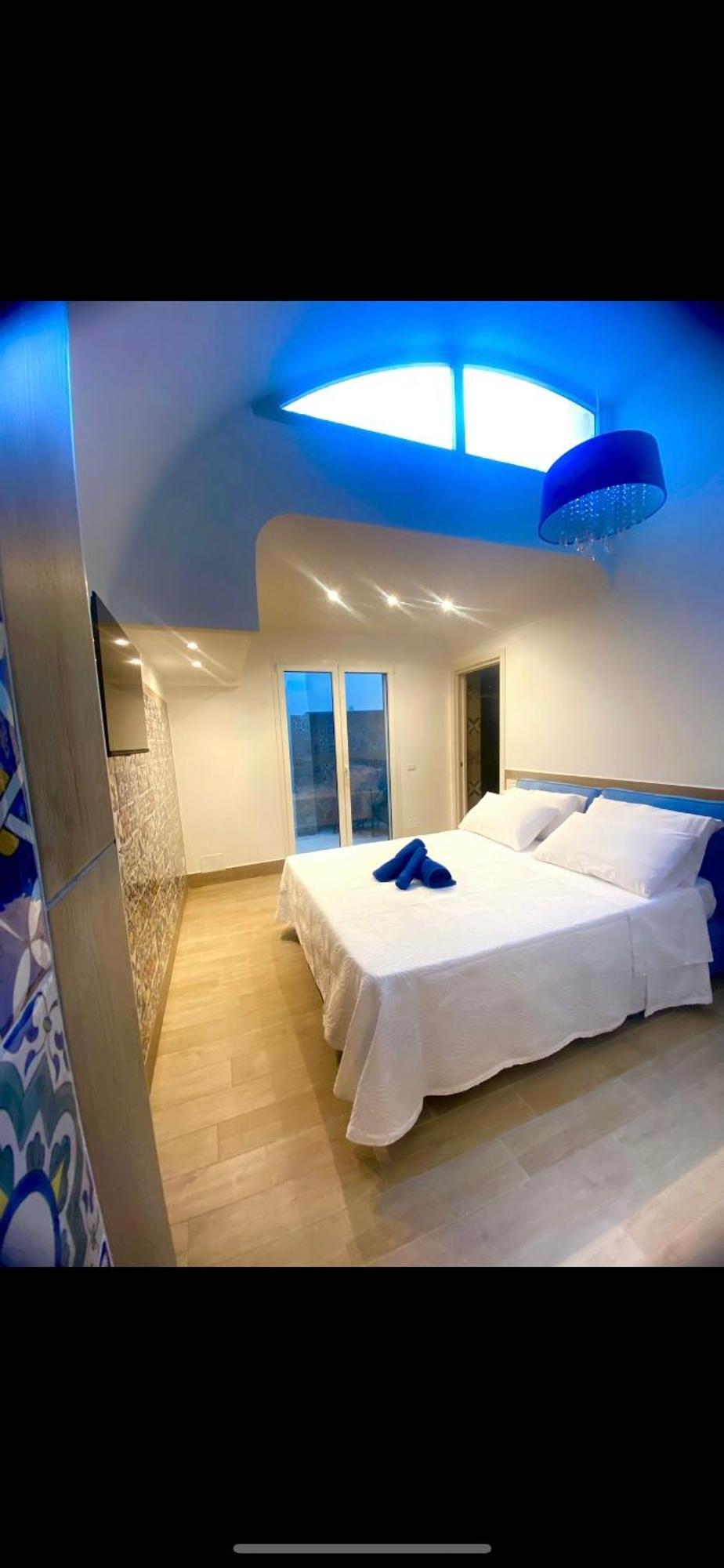 San Nicola Suite & Mini Apartment Sorrento Luaran gambar