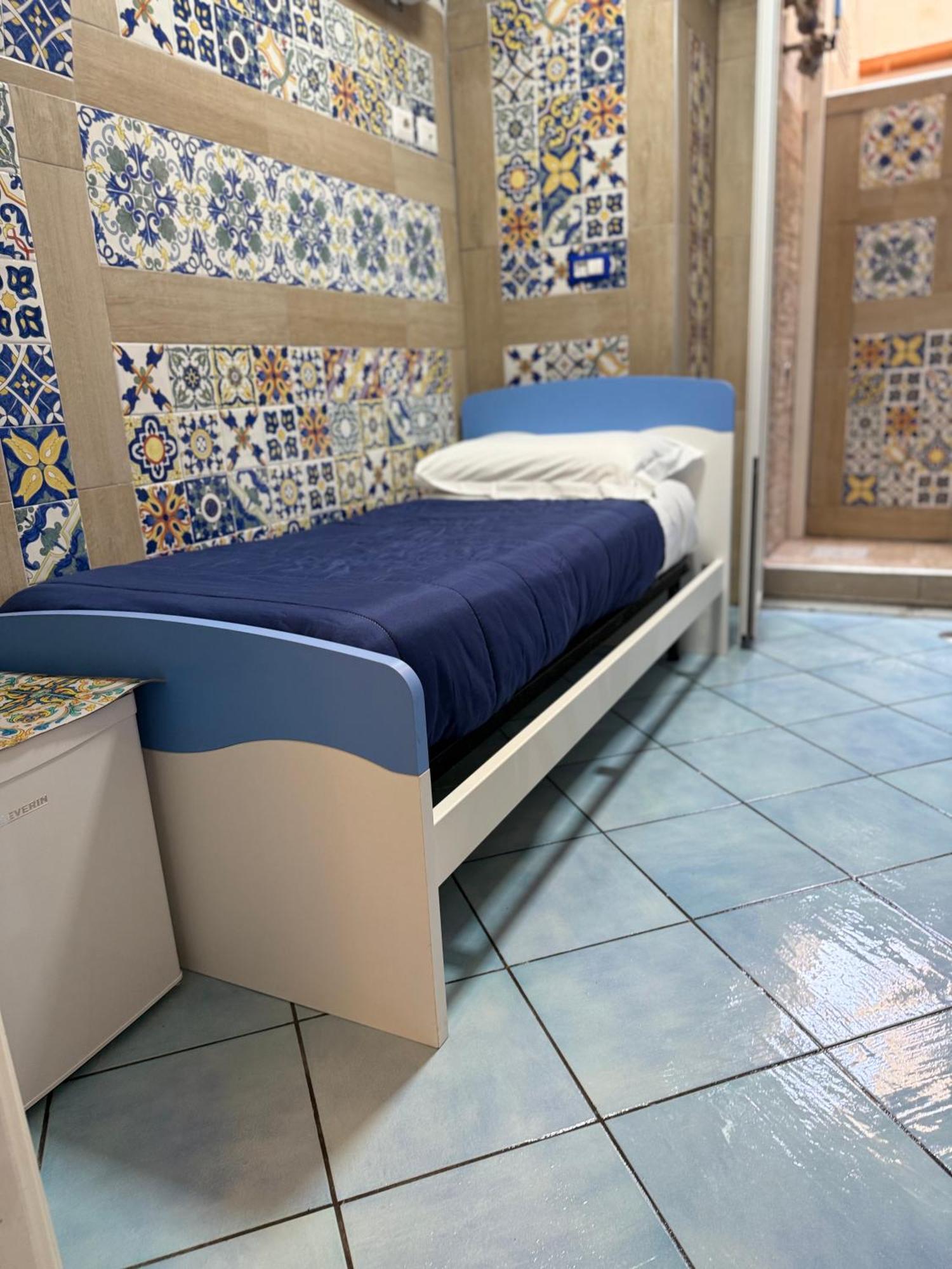 San Nicola Suite & Mini Apartment Sorrento Luaran gambar